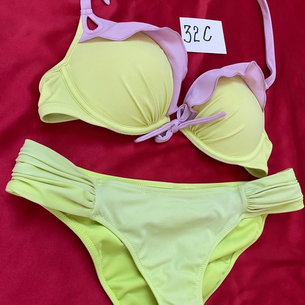 32C‎ Small Gorgeous Bikini Set 2 Piece Swimsuit